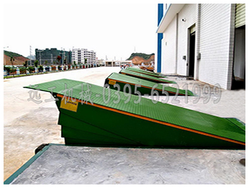 <strong>固定式液壓登車(chē)橋_遠(yuǎn)工機(jī)械</strong>